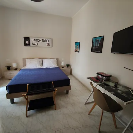 Lägenhet Hyria Intero In Centro Citta